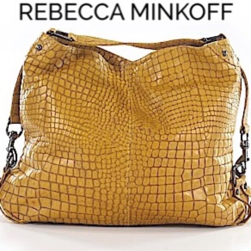 🌸 NWOT -Rebecca Minkoff embossed Leather tote.